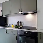 Jasmine Apartment *