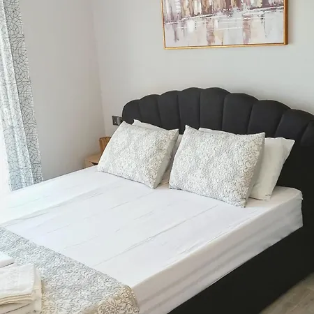 Jasmine Apartment